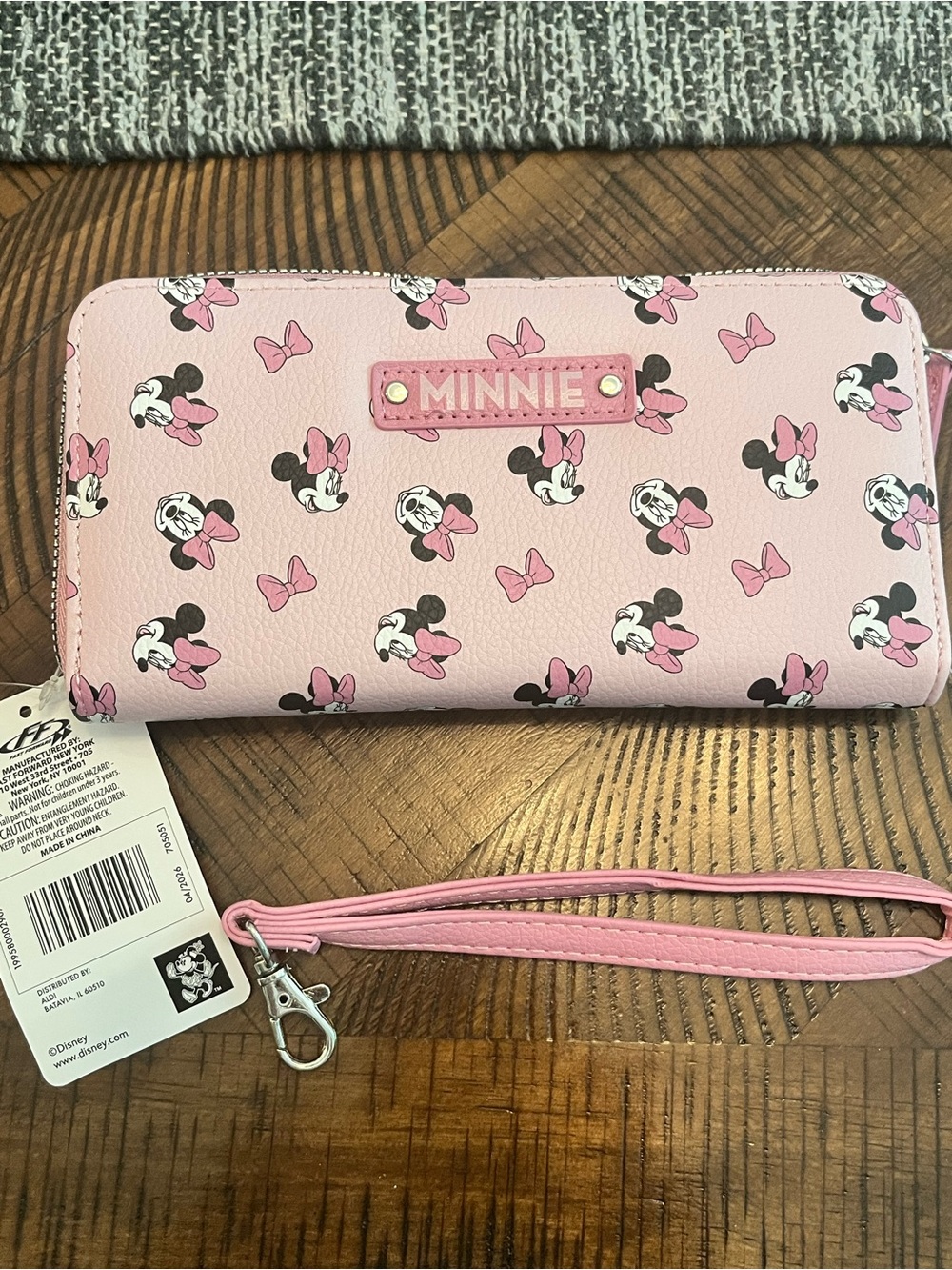 Disney Minnie Mouse Pink Zip Wristlet Wallet New! Cute!